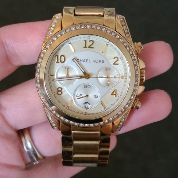 Michael Kors Watch - Picture 2 of 3